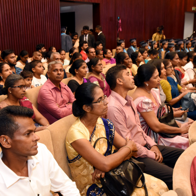 Welcome to The Beeline Campus (Pvt) Ltd, Sri Lankans leading English language learning centre. Located in the heart of Galle, our campus is dedicated to providing top-notch English education and empowering individuals to communicate confidently in English.

At The Beeline Beeline Campus, we believe in fostering a supportive and immersive learning environment. Our team of highly qualified instructors is passionate about teaching and brings years of experience to the classroom. Through interactive and dynamic lessons, we cater to students of all ages and proficiency levels, ensuring personalized attention and effective language acquisition.

Our comprehensive curriculum covers all aspects of English language learning, including grammar, vocabulary, reading, writing, listening, and speaking. We offer a range of courses designed to meet various needs, from general English for everyday communication to specialized programs such as business English and exam preparation (IELTS or TOEFL likewise).

With state-of-the-art facilities and modern teaching methodologies, we prioritize student engagement and participation. Our air-conditioned classes enable a collaborative and comfortable learning environment, allowing students to practice their language skills and receive individualized feedback.

At The Beeline Campus, we go beyond traditional classroom instruction. We organize workshops, seminars, and language activities to enhance language proficiency and cultural understanding. We also provide valuable resources, including a well-stocked library and online learning platforms, to support independent learning and continued progress outside the classroom. Additionally, our cutting-edge student attendance system and student portal have enabled, guaranteed, and provided confirmation of education excellence on the grounds of The Beeline Campus.

Join us at The Beeline Beeline Campus and embark on an enriching language-learning journey. Discover the power of English and unlock count